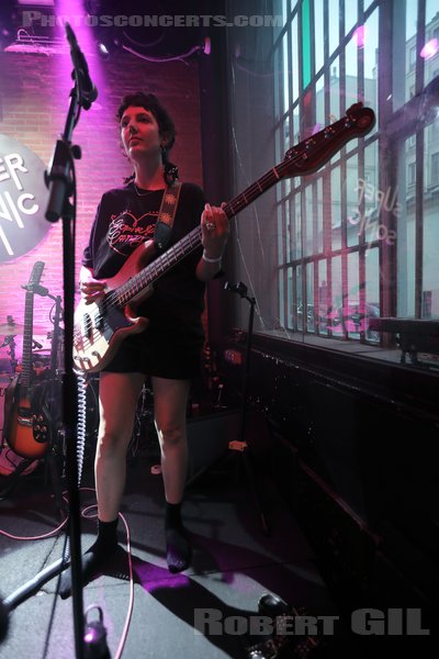 JEN CLOHER - 2023-06-20 - PARIS - Supersonic - Nathalie Pavlovic
